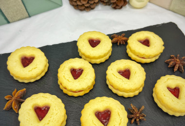 Линдзери с малиново сладко